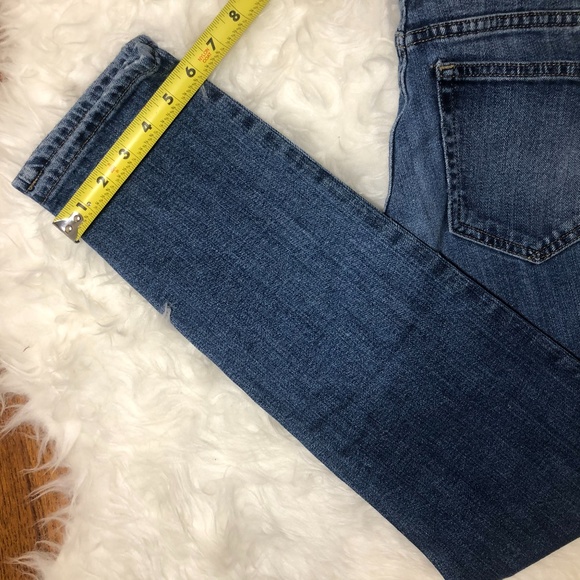 Gap Mid Rise Destructed Girl friend Jean Nwot - Picture 8 of 11